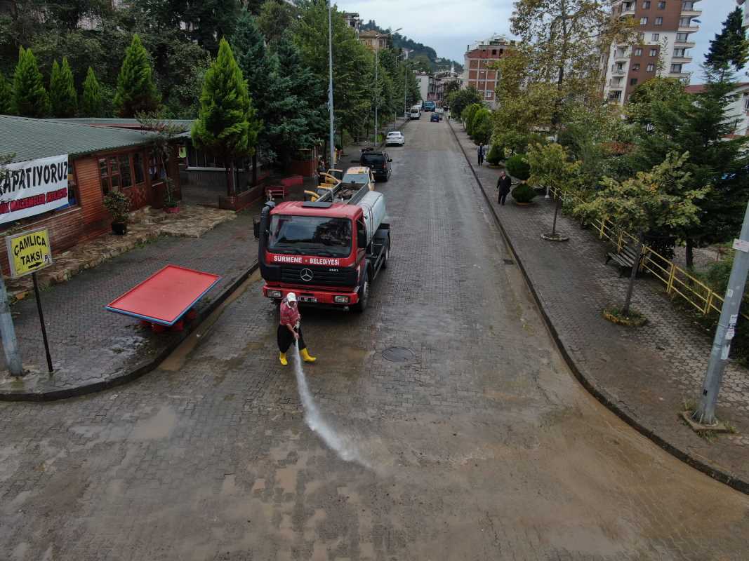 Trabzonun Sürmene ilçesinde sular çekildi hasarın boyutu ortaya çıktı