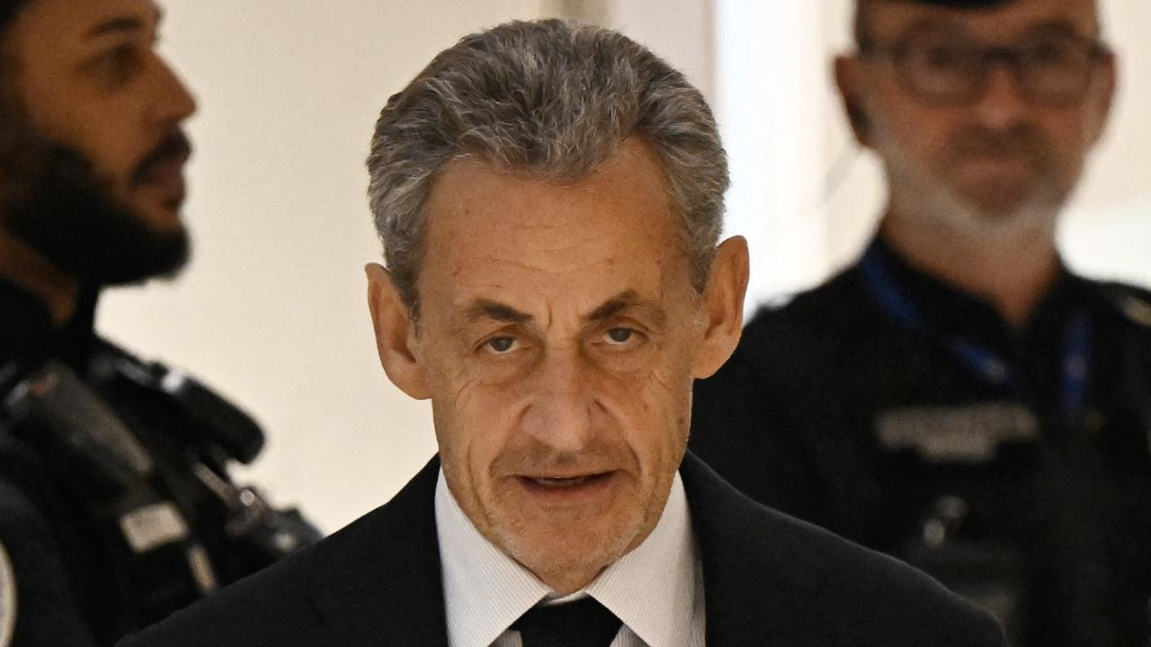 20 gün hapis yattı 216 sayfa kitap yazdı! Sarkozy'nin hapishane anıları yayınlandı